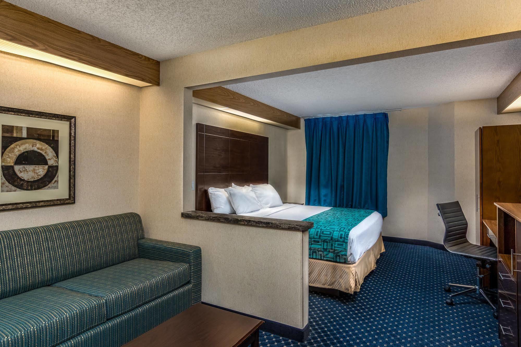 Howard Johnson By Wyndham Vancouver Hotel & Suites Esterno foto