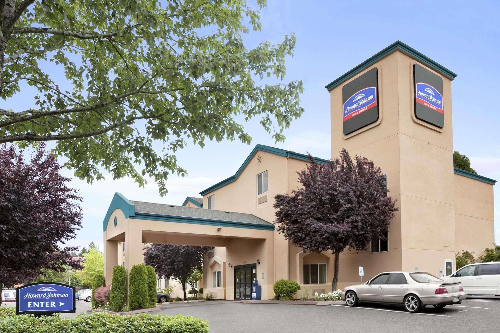 Howard Johnson By Wyndham Vancouver Hotel & Suites Esterno foto